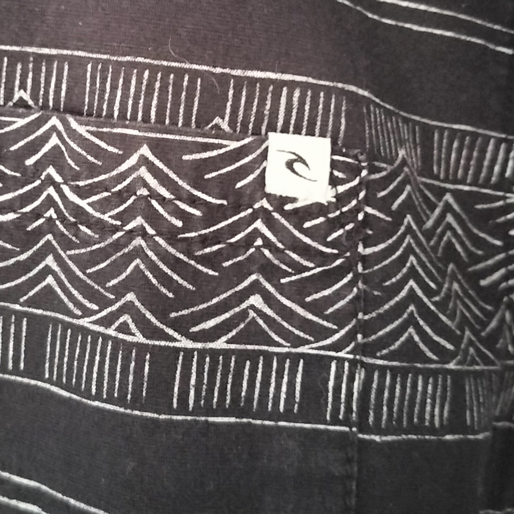 Rip Curl Men's Black Patterned Shirt - Picture 3 of 4